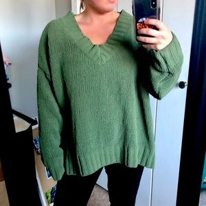 Beautiful oversized green sweater